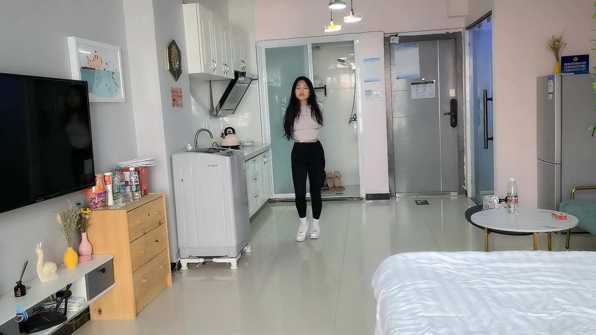 8934.mp4-7.jpg