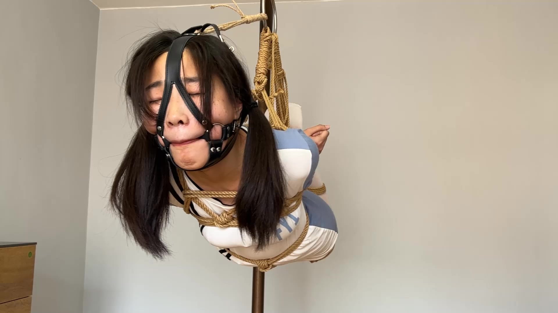 10652----.0011.jpg
