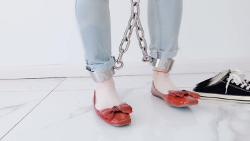 【名字难起w】银色脚镣+白丝帆布鞋展示